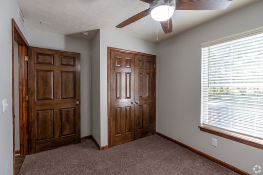 Beautiful Two Bedroom Apartment Home