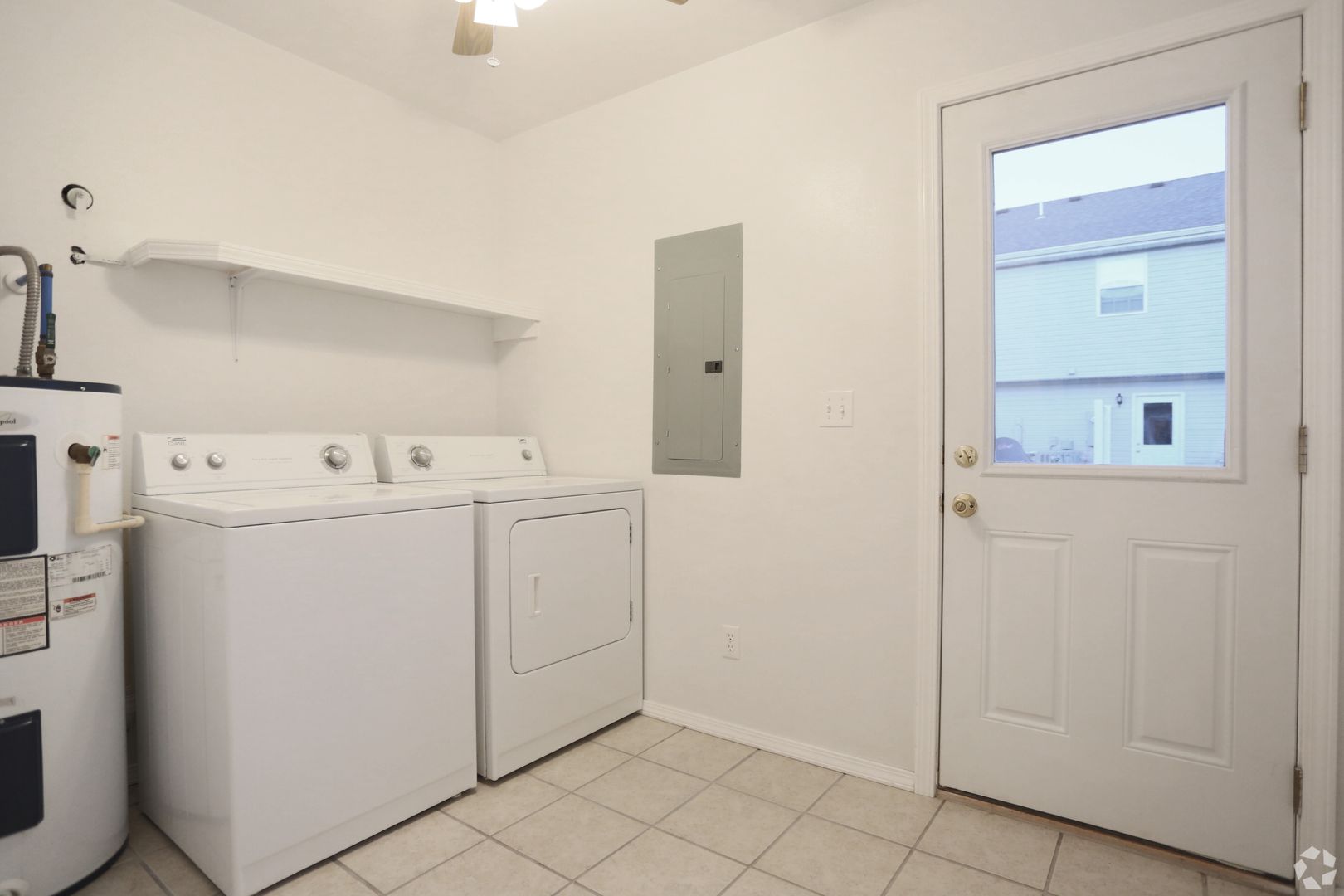 Laundry room at MOPAW Pointe at (8 of 8)