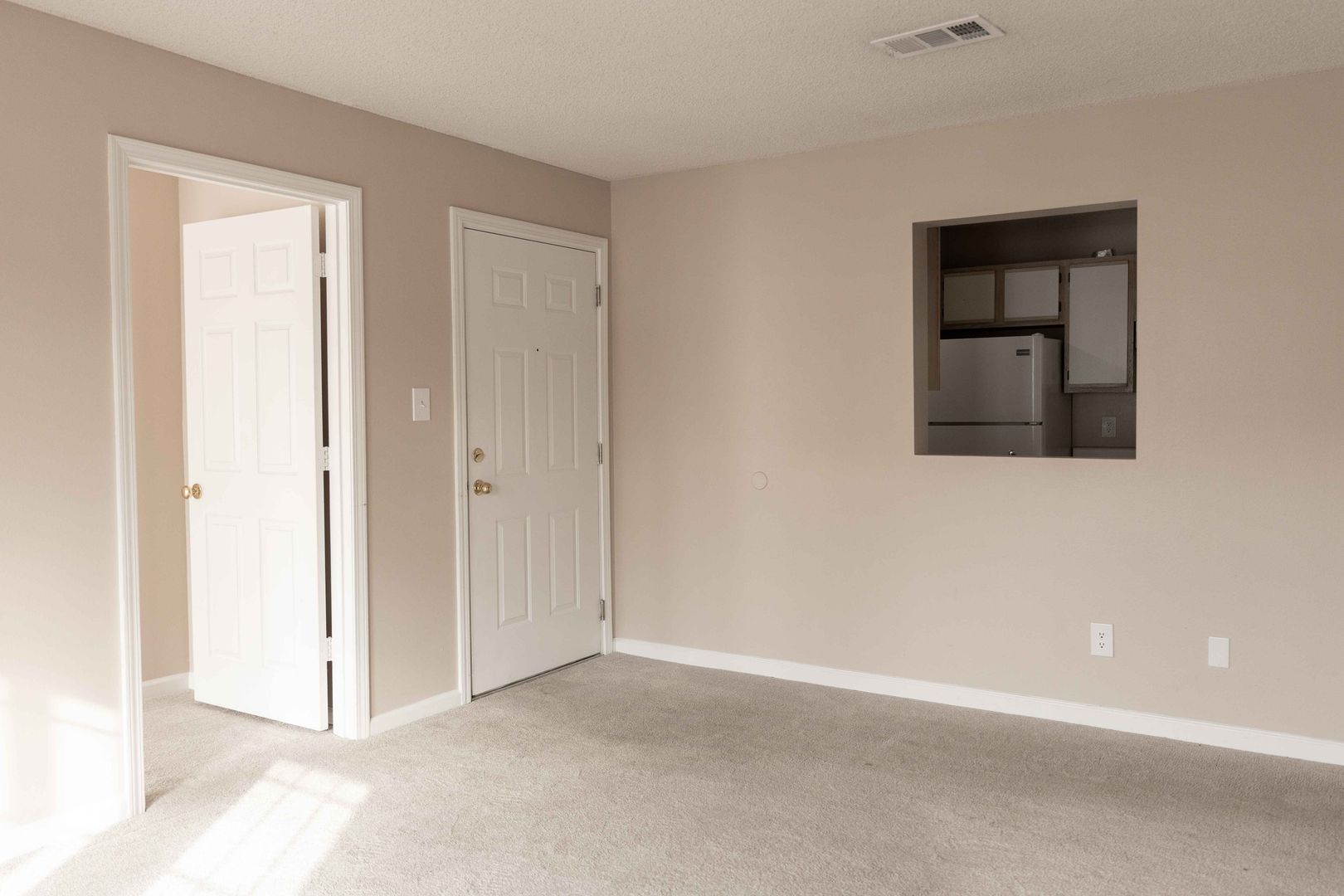 ARCHA Carriage House Apartments 7 of 14