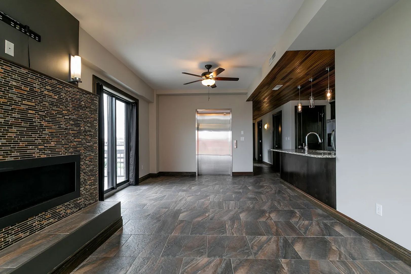 MONLL North Light Luxury Lofts 10 of 12