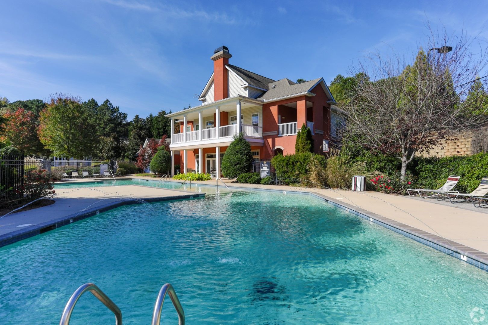 Forest Park Apartment: 461 Old Dixie Way