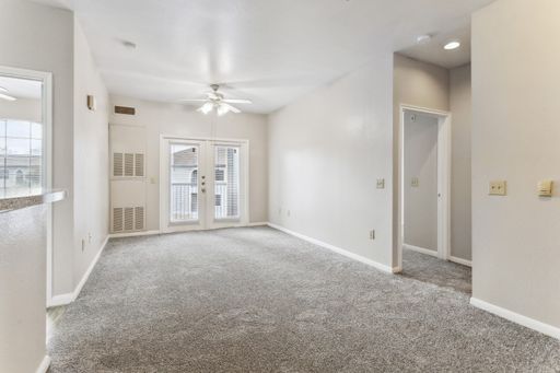 2 Bedroom Apartment – 8625 Winkler Dr, Houston, TX 77017