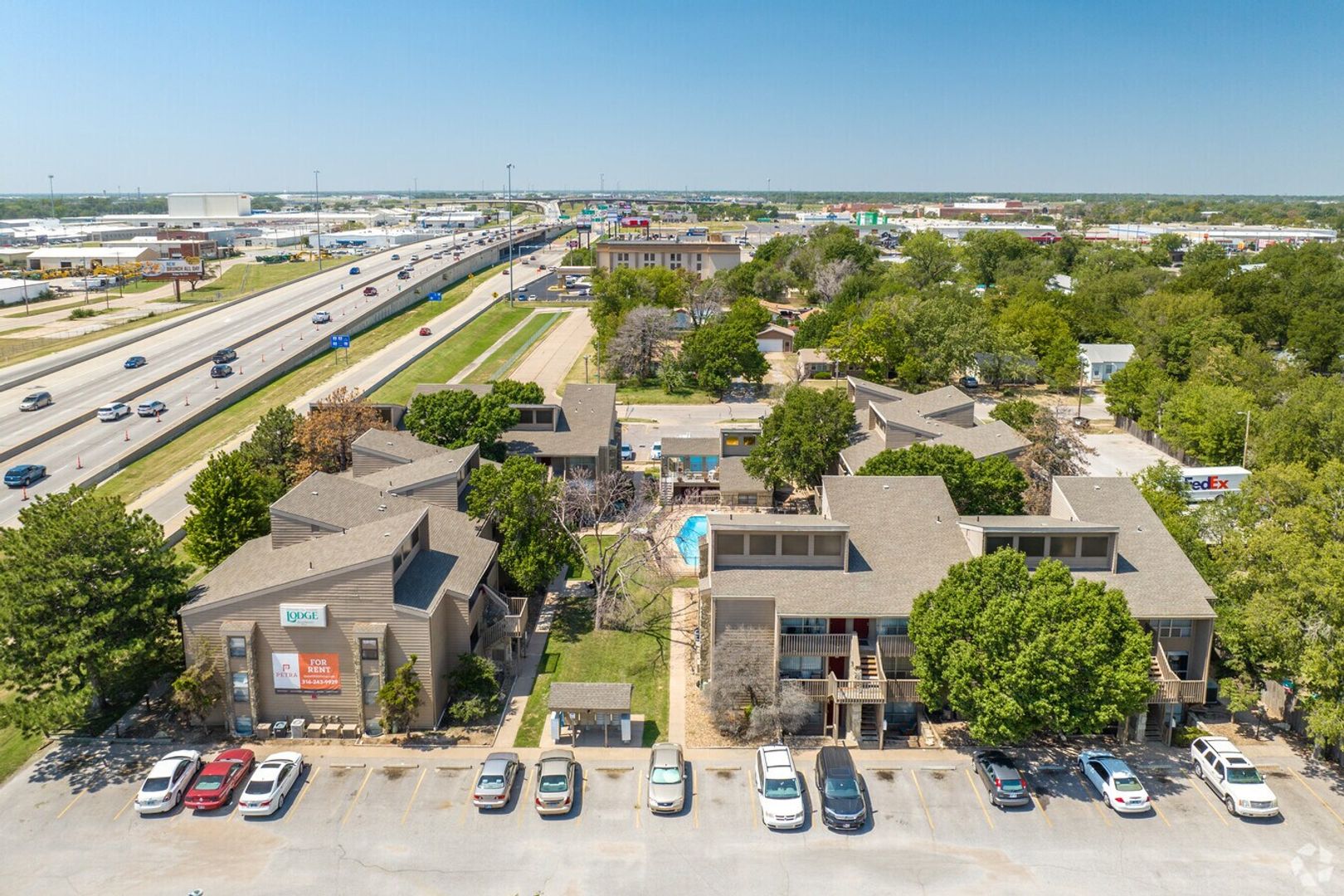 Wichita Apartment: 3600 W Kellogg Dr
