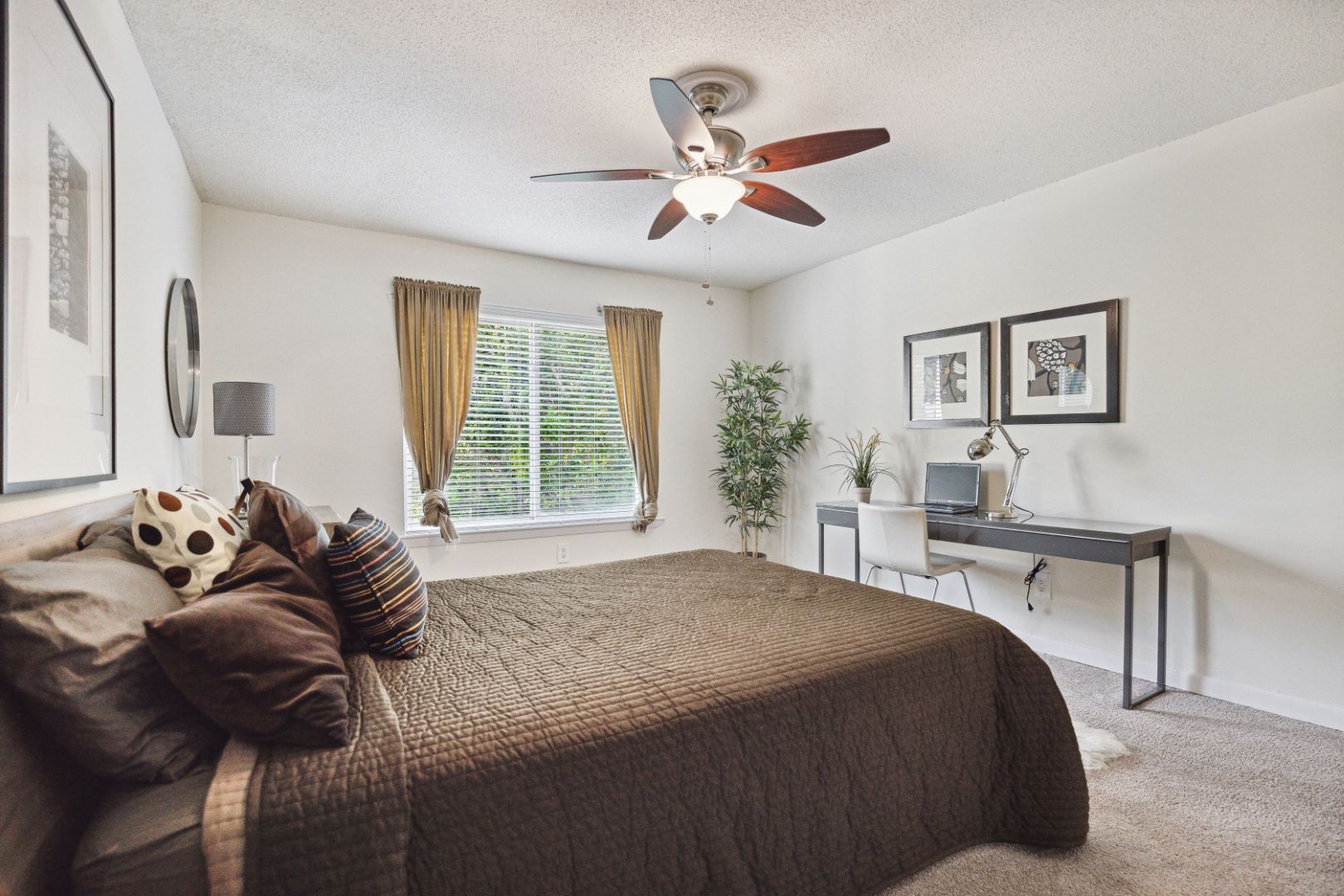 Carrboro Apartment: 500 Smith Level Rd