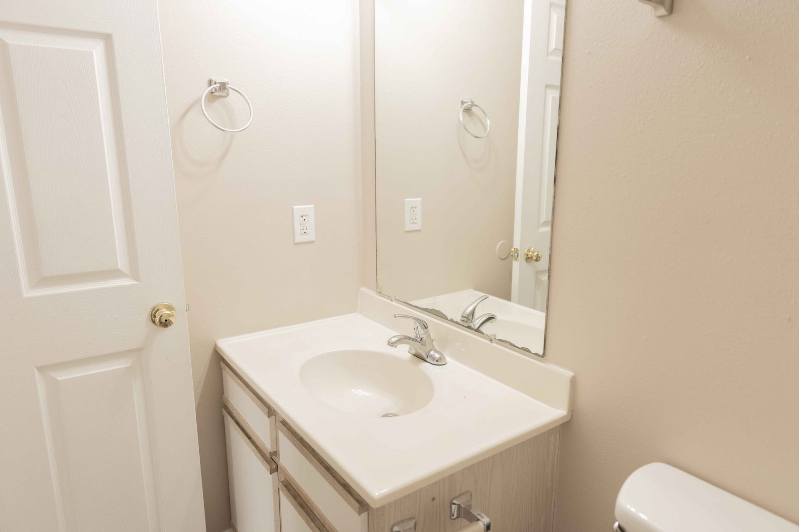 ARCHA Carriage House Apartments 13 of 14
