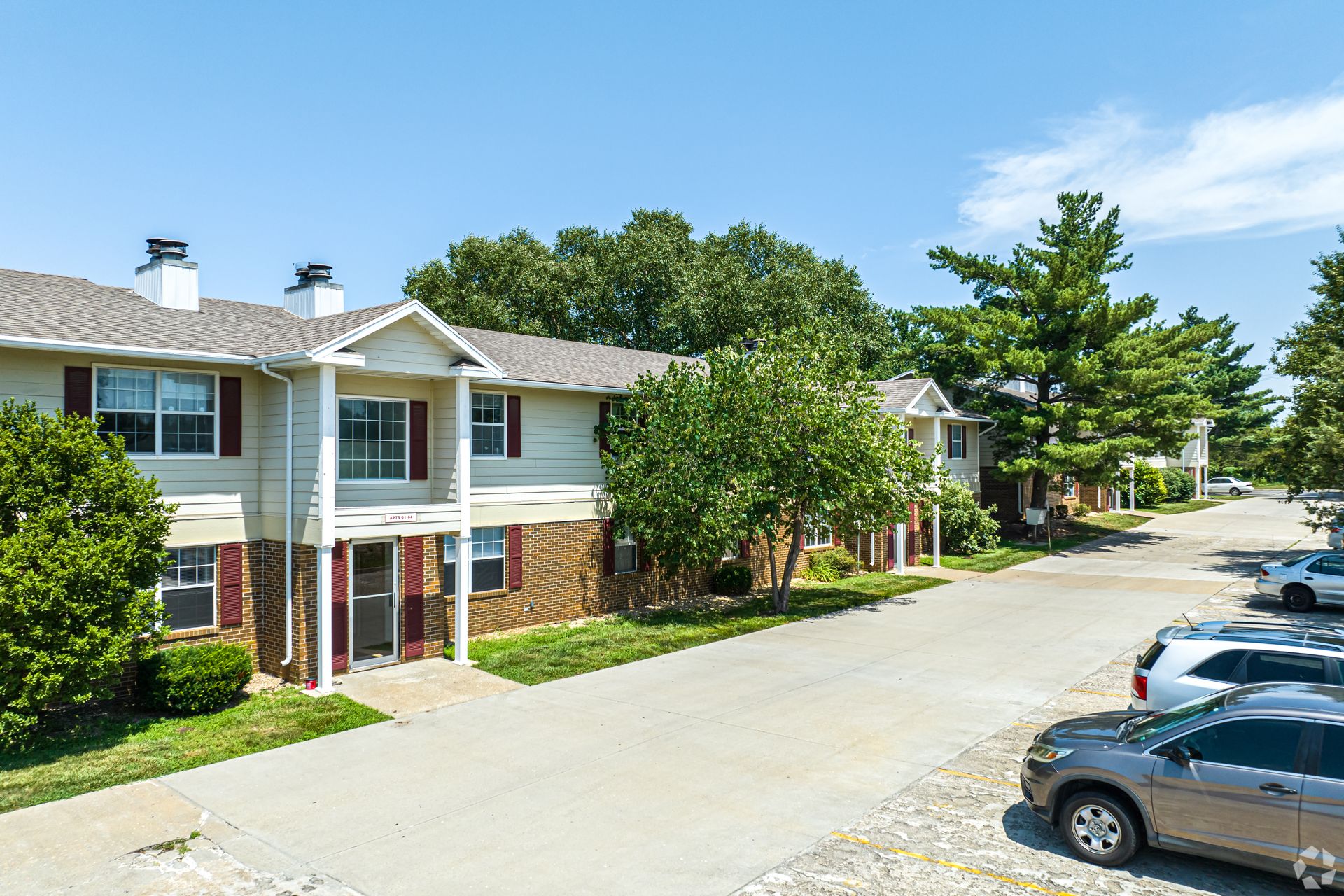 MOHPT Hyde Park Townhomes 5 of 12