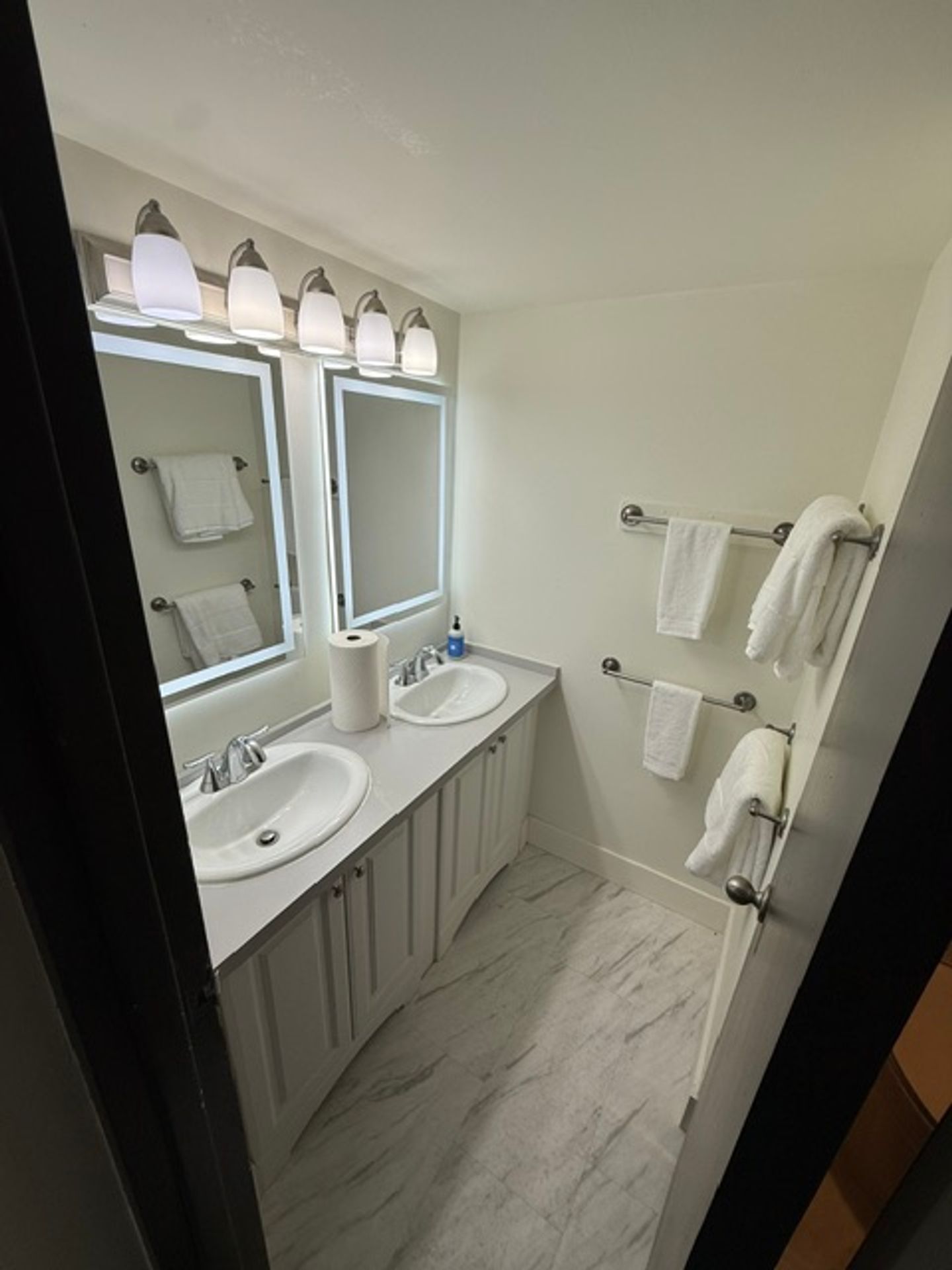 MIGDH Haven on Geddes Apartments 7 of 12