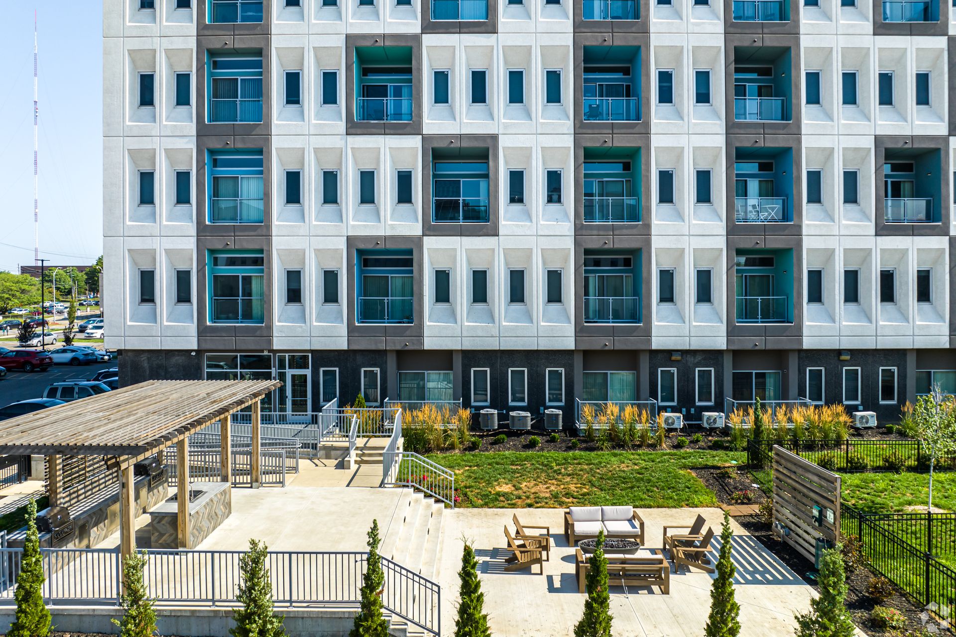 MOMTP Midtown Plaza Apartments 2 of 12