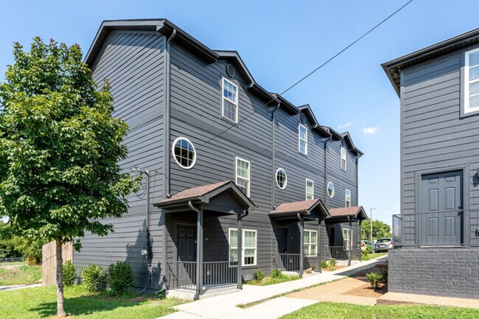 TNATH Avenue 41 Townhomes 4 of 12