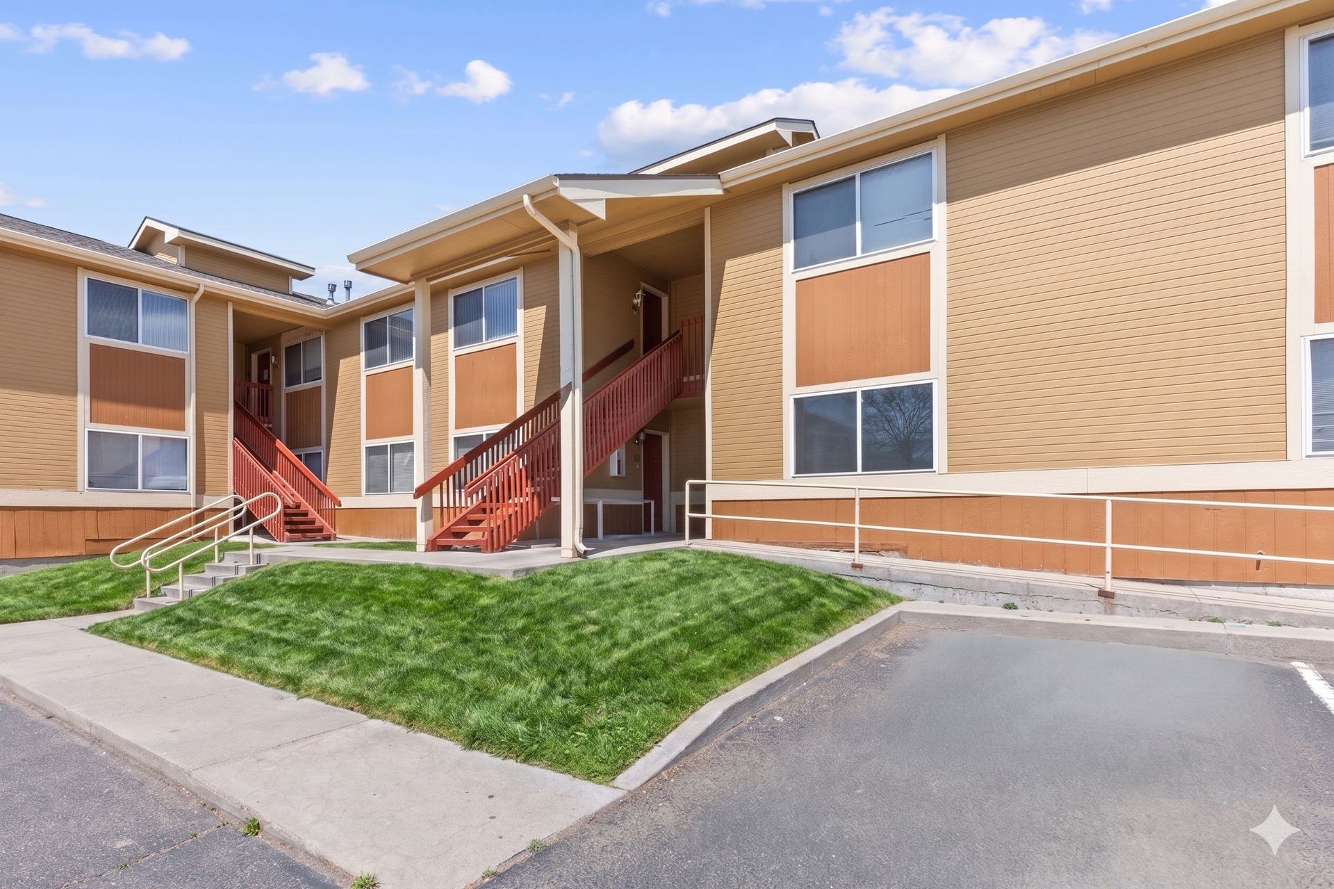 Sterling Apartment: 1503 Filmore St
