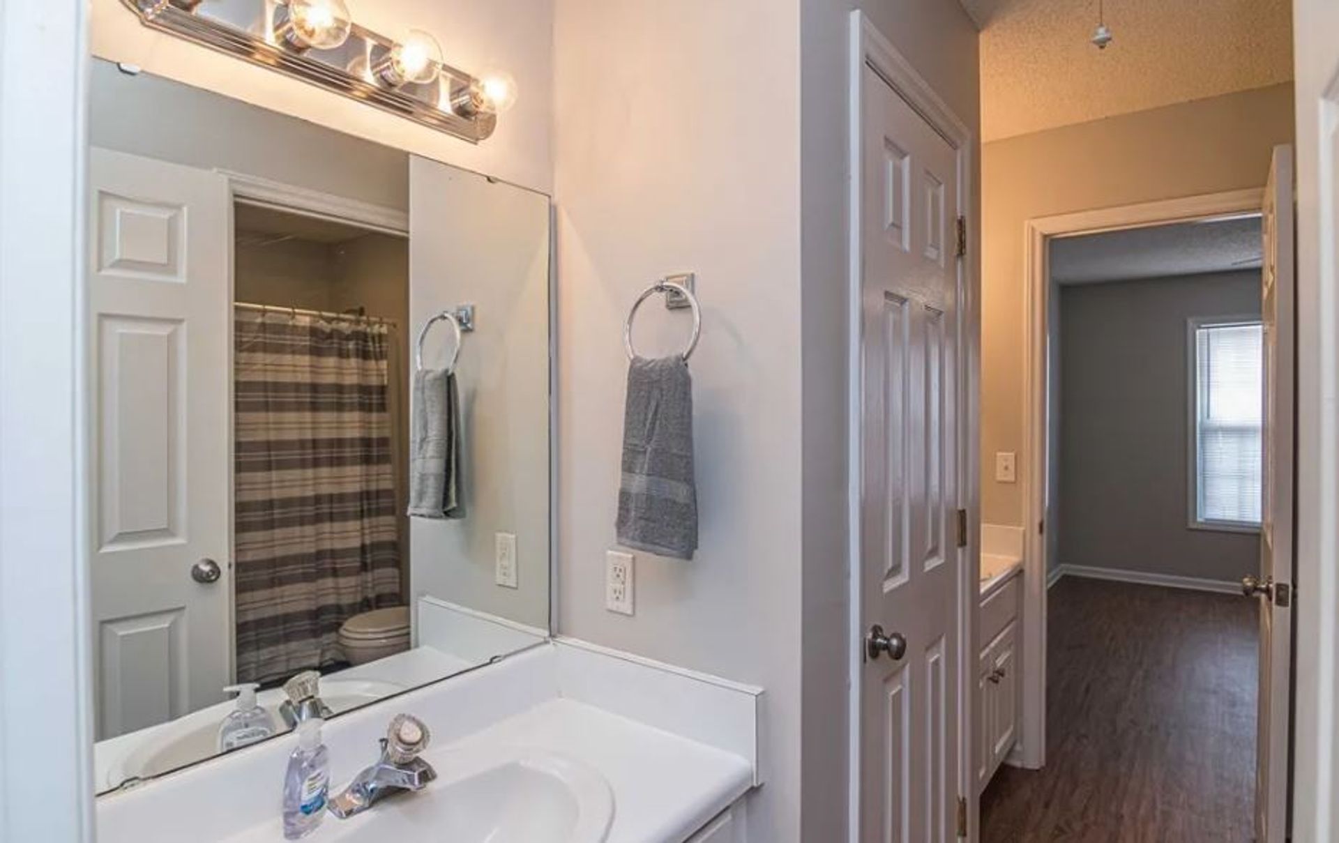 Sheridan Forest Apartments