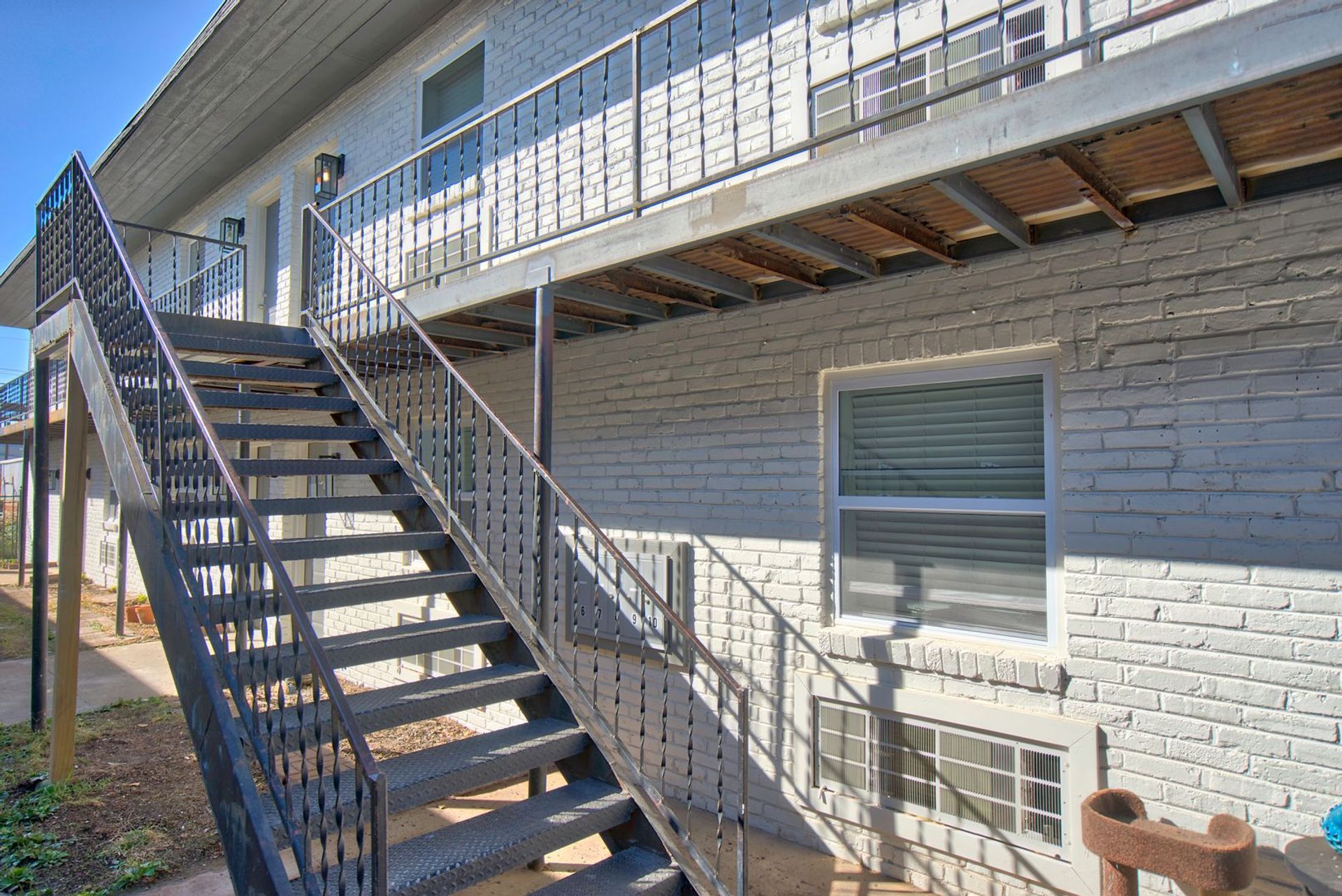 TNAAV Alabama Ave Flats 2 of 12