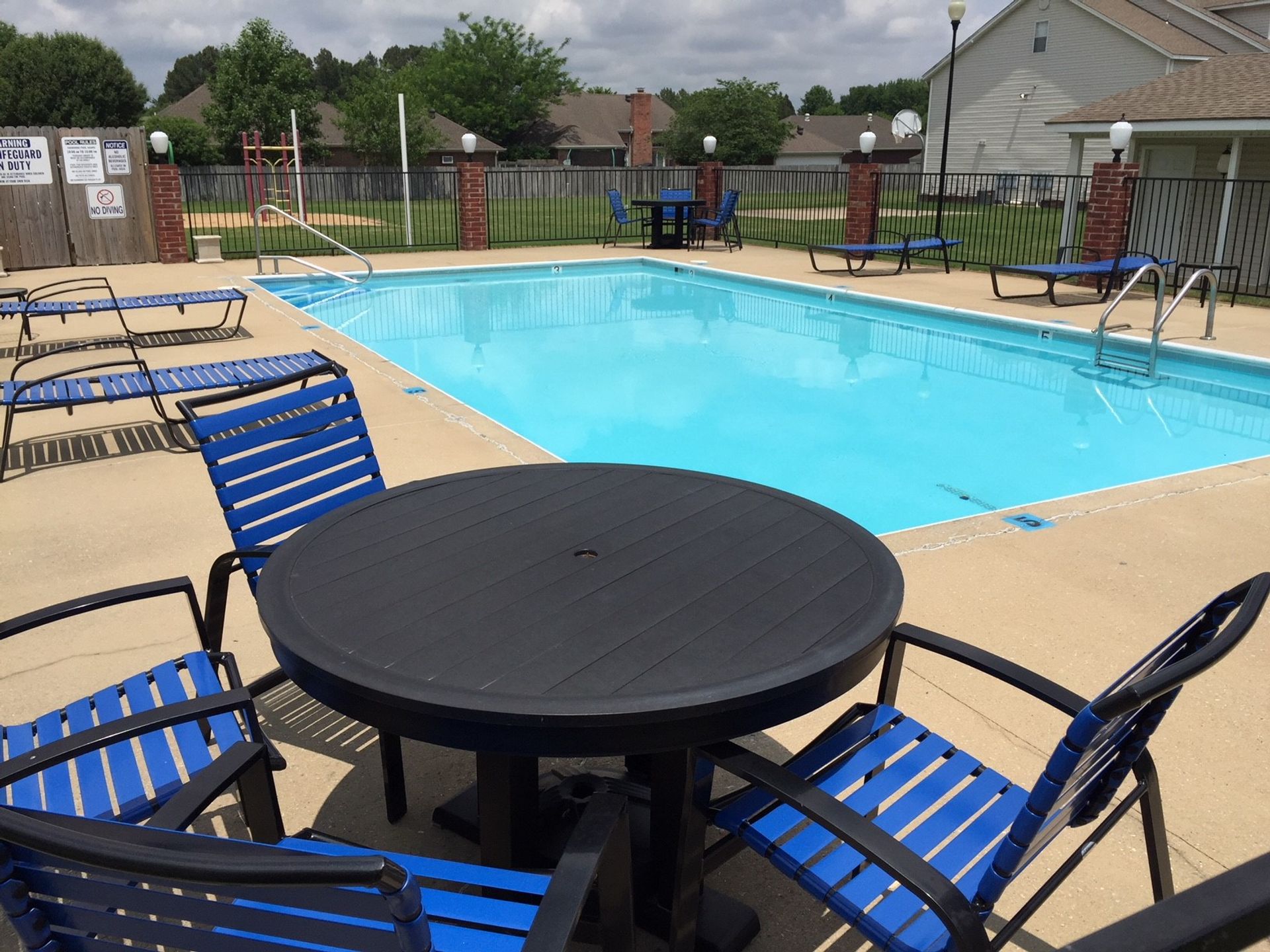 ARCHA Carriage House Apartments 3 of 12