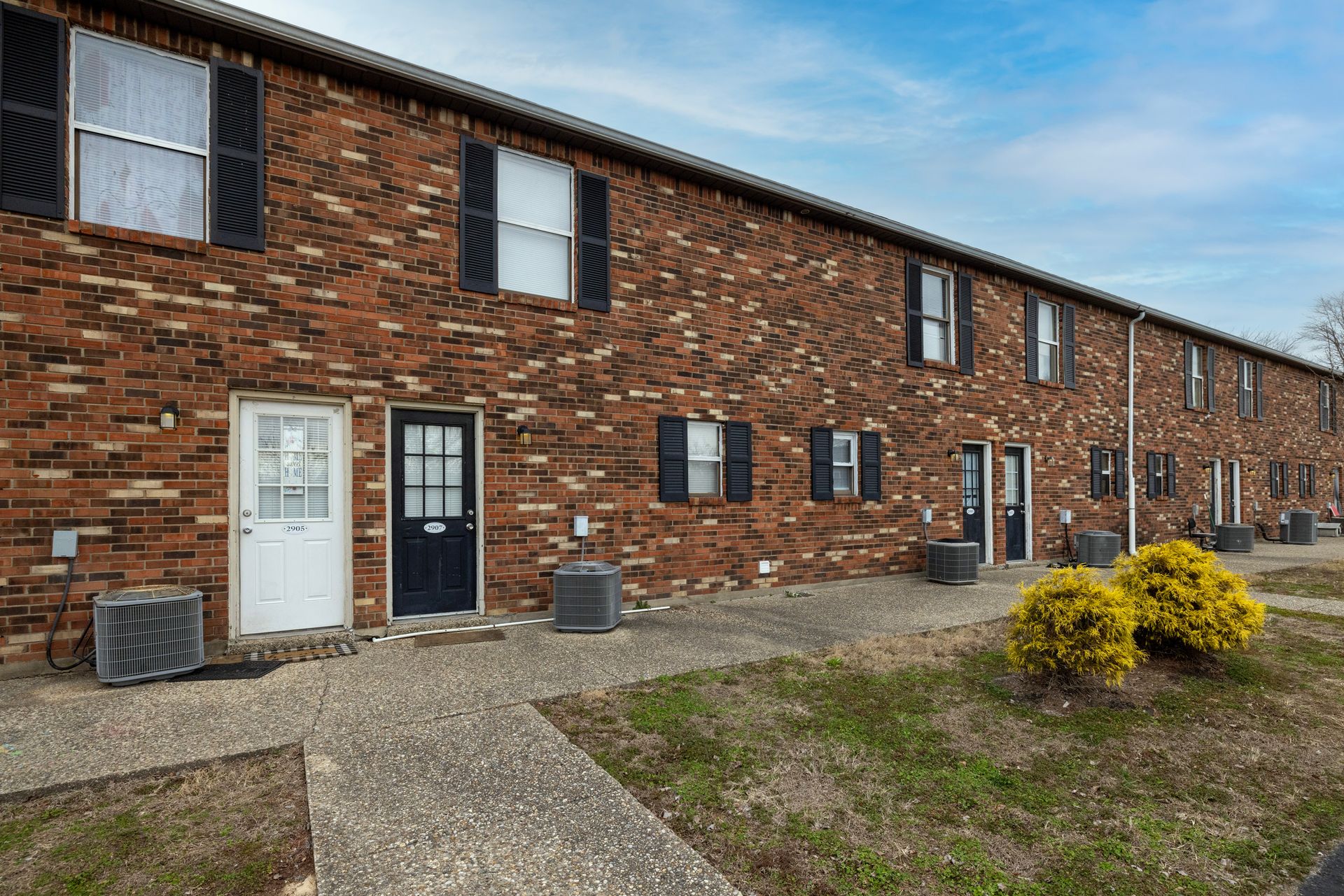KYLTH Lux Townhomes 2 of 12