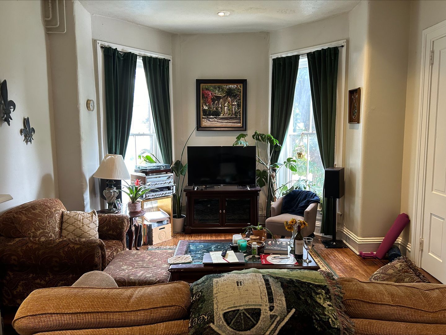 Louisville Apartment: 1061 Cherokee Rd.