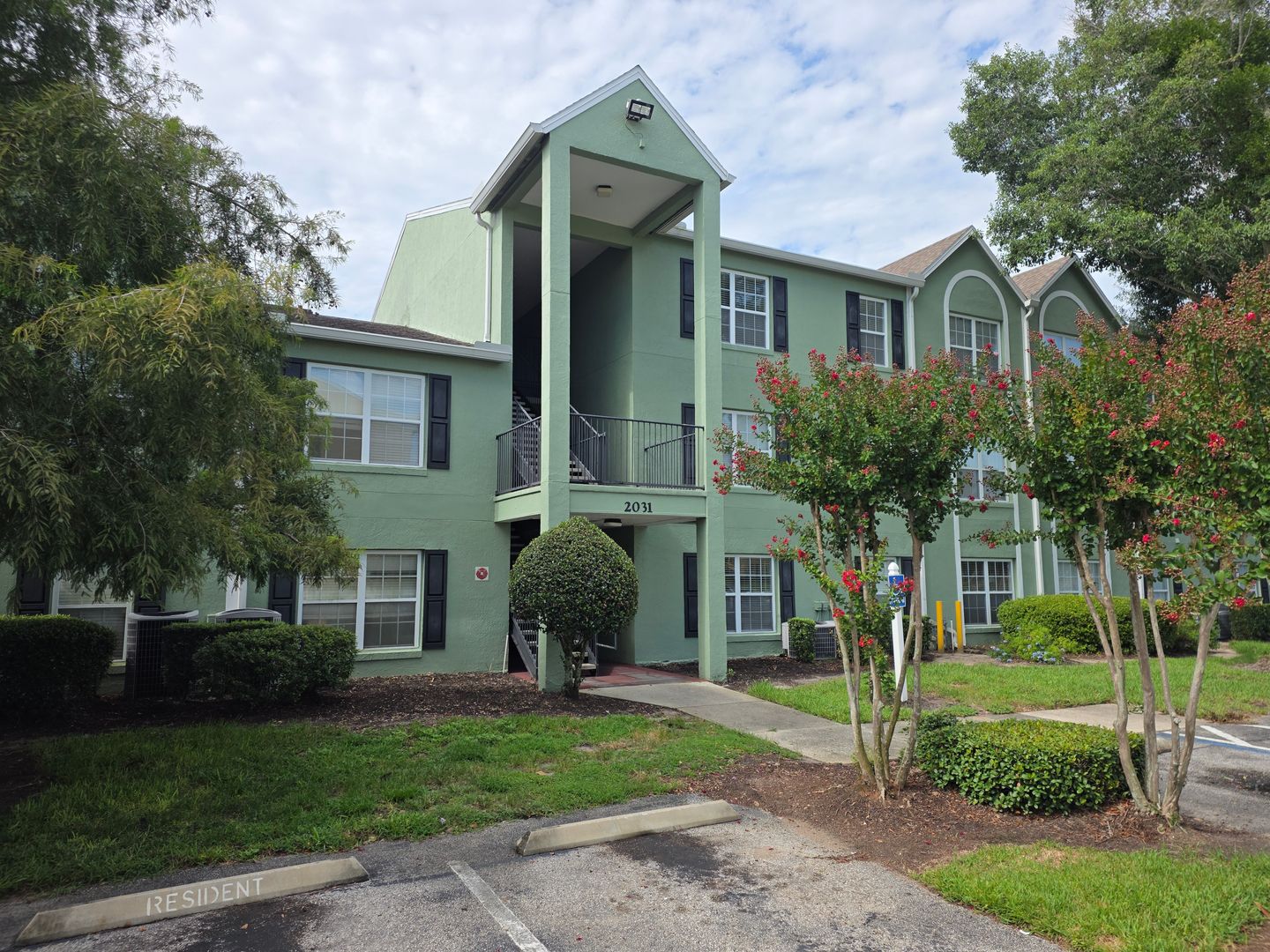 Orlando Condo: 2031 Dixie Belle Dr