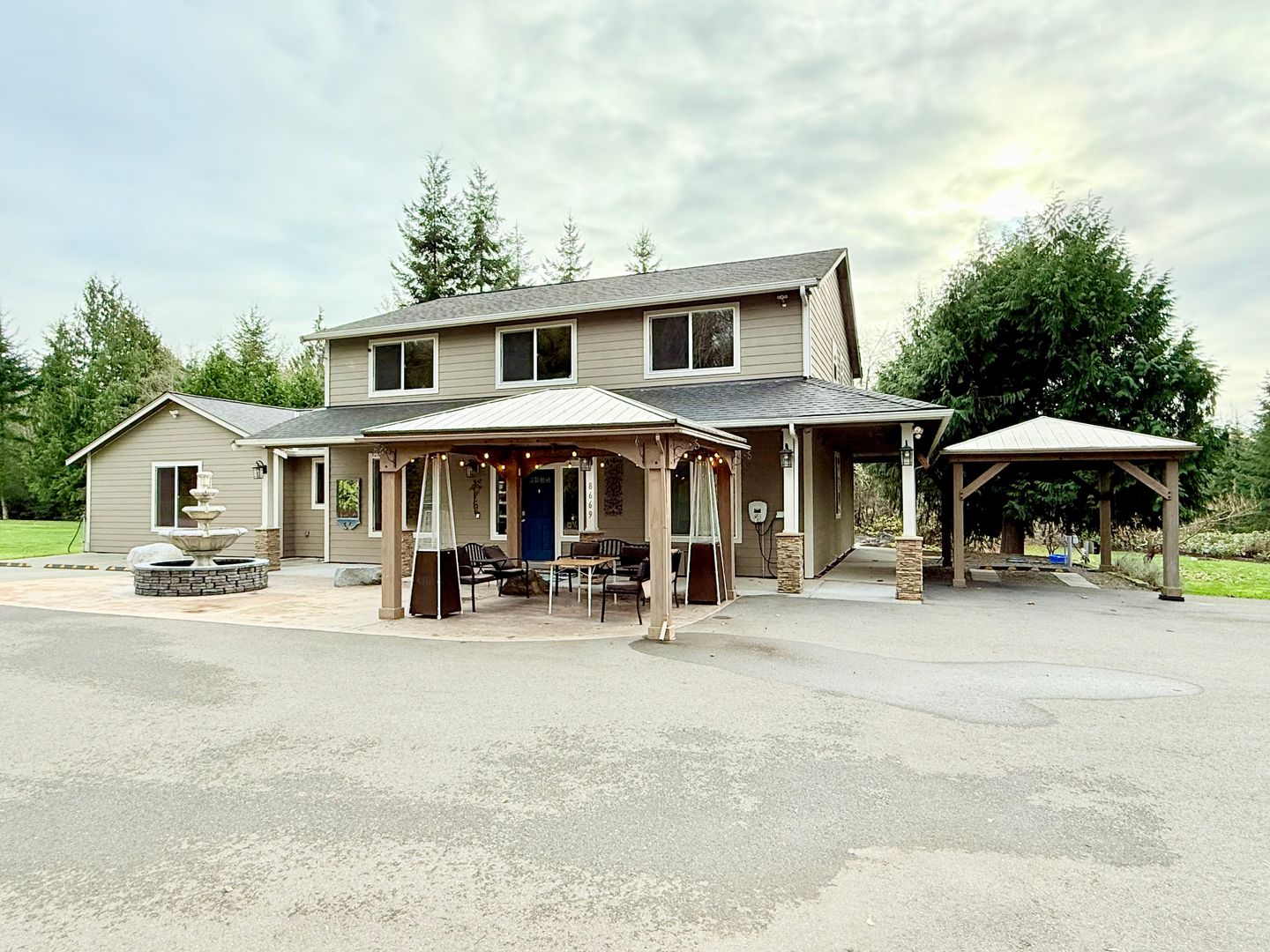 Kingston House: 8669 NE Nature Way