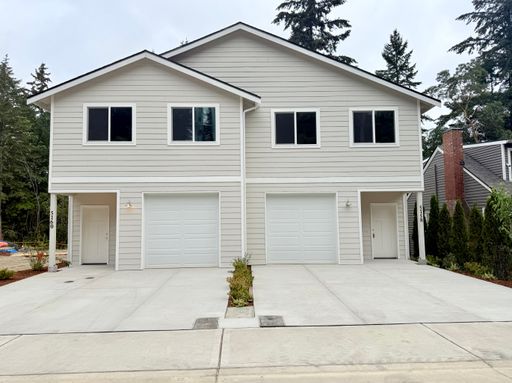 Brand new 3 bedroom 2.5-bathroom duplex unit. – photo 1
