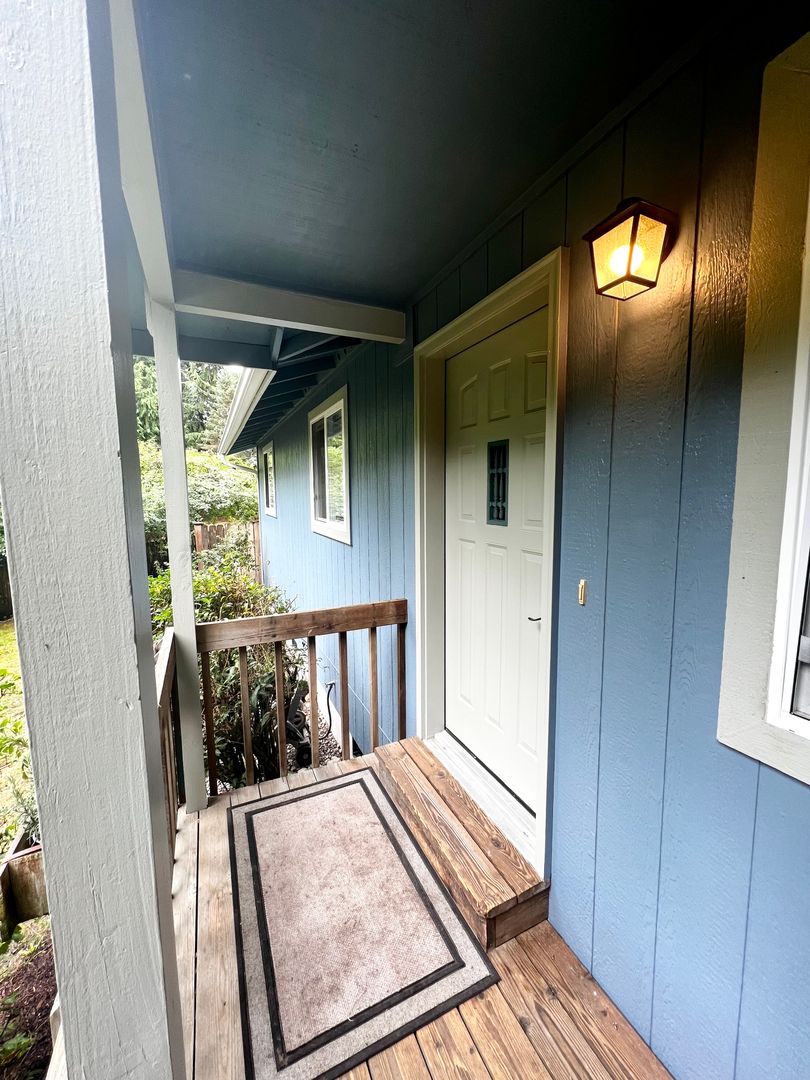 7990 NE Beachwood Ave., Poulsbo, WA 98370