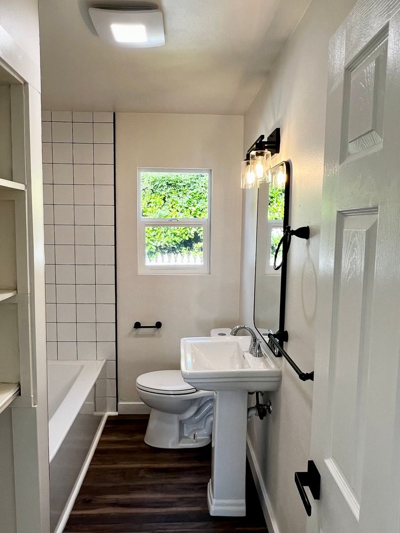 804 S Marion Ave , Bremerton, WA 98312