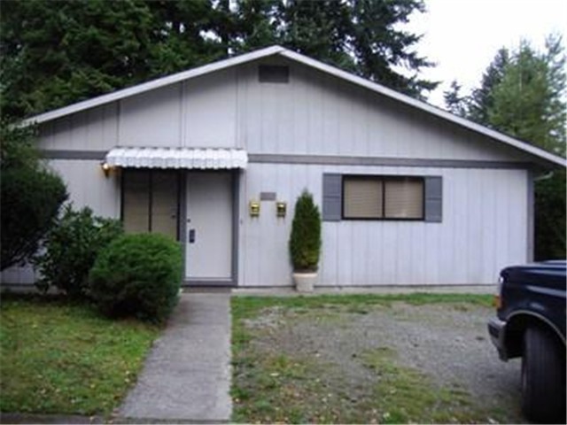 Bremerton Apartment: 717 S Summit Avenue
