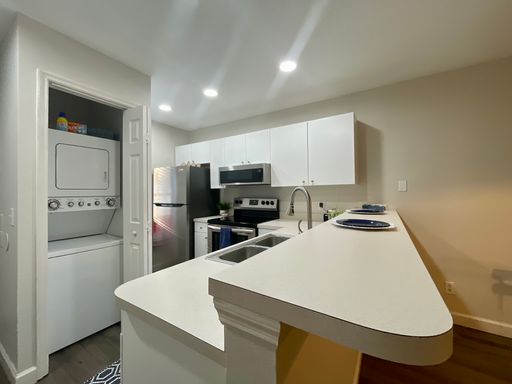 2 Bed 1.5 Bath Rental at 105 Aaron Lane, Lady Lake, FL – photo 1