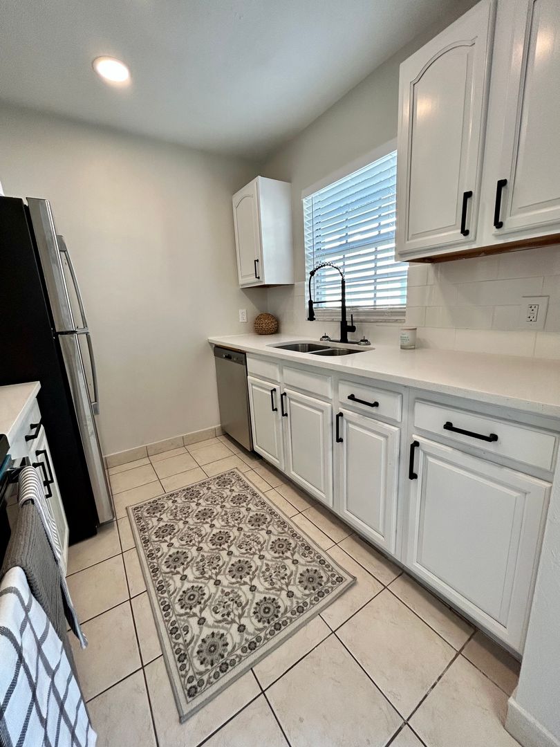 Ocala Apartment: 1316 E Fort King St