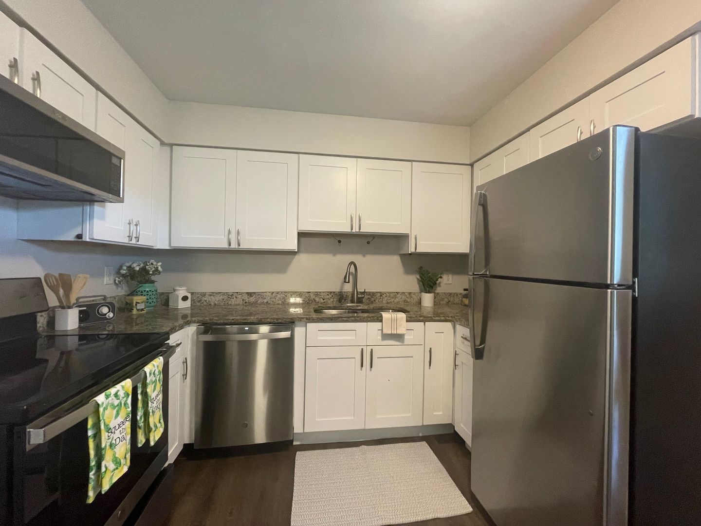 Mount Dora Apartment: 1515 Lincoln Ave