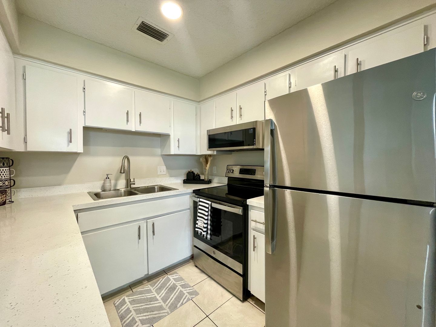 Leesburg Apartment: 425 South 9th Street