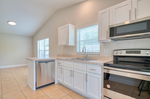 Three-bedroom Two bath home in Ocala, FL!