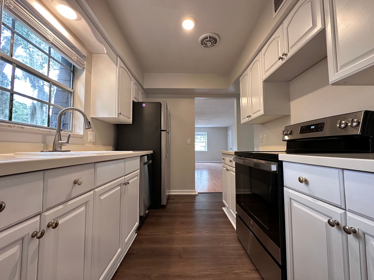 Orlando Apartment: 526 S. Eola Drive