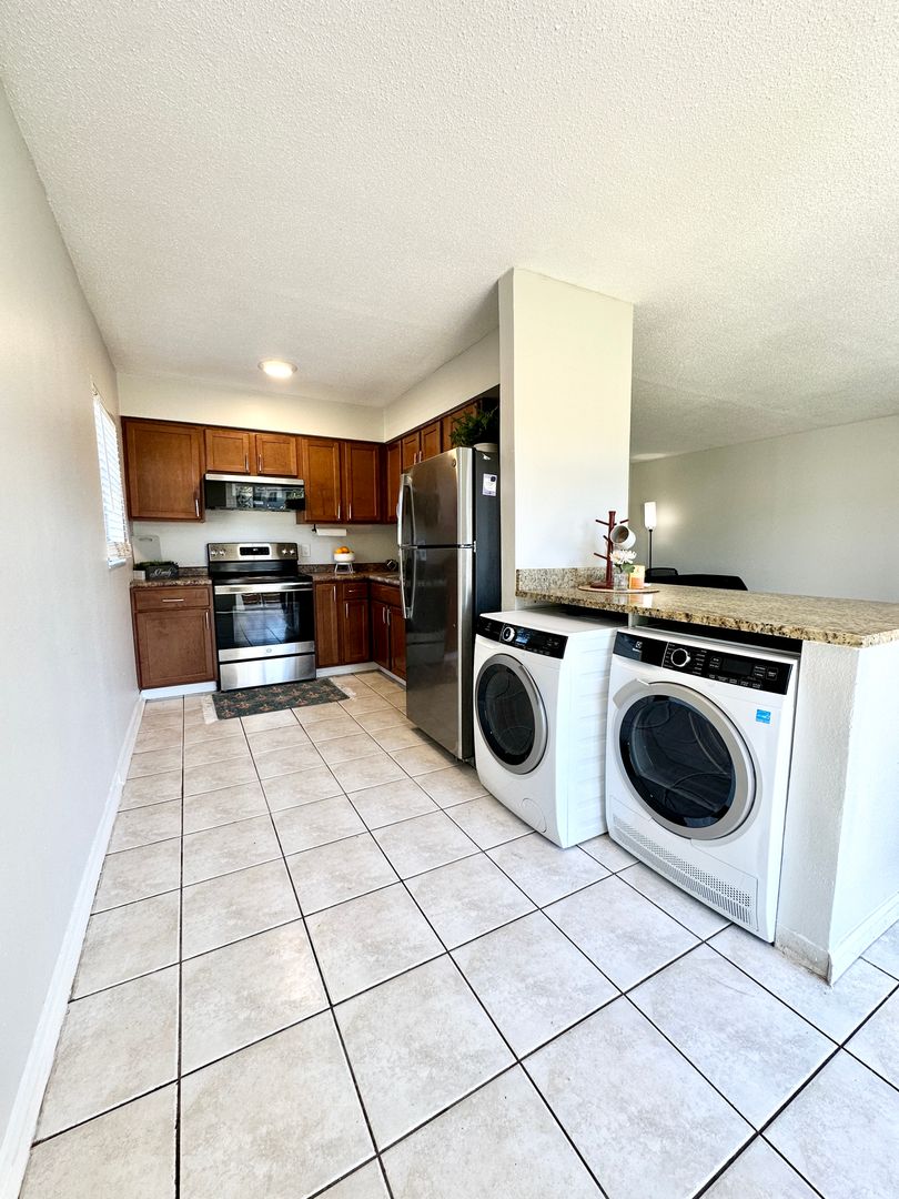 Orlando Apartment: 1700 Van Ness Street