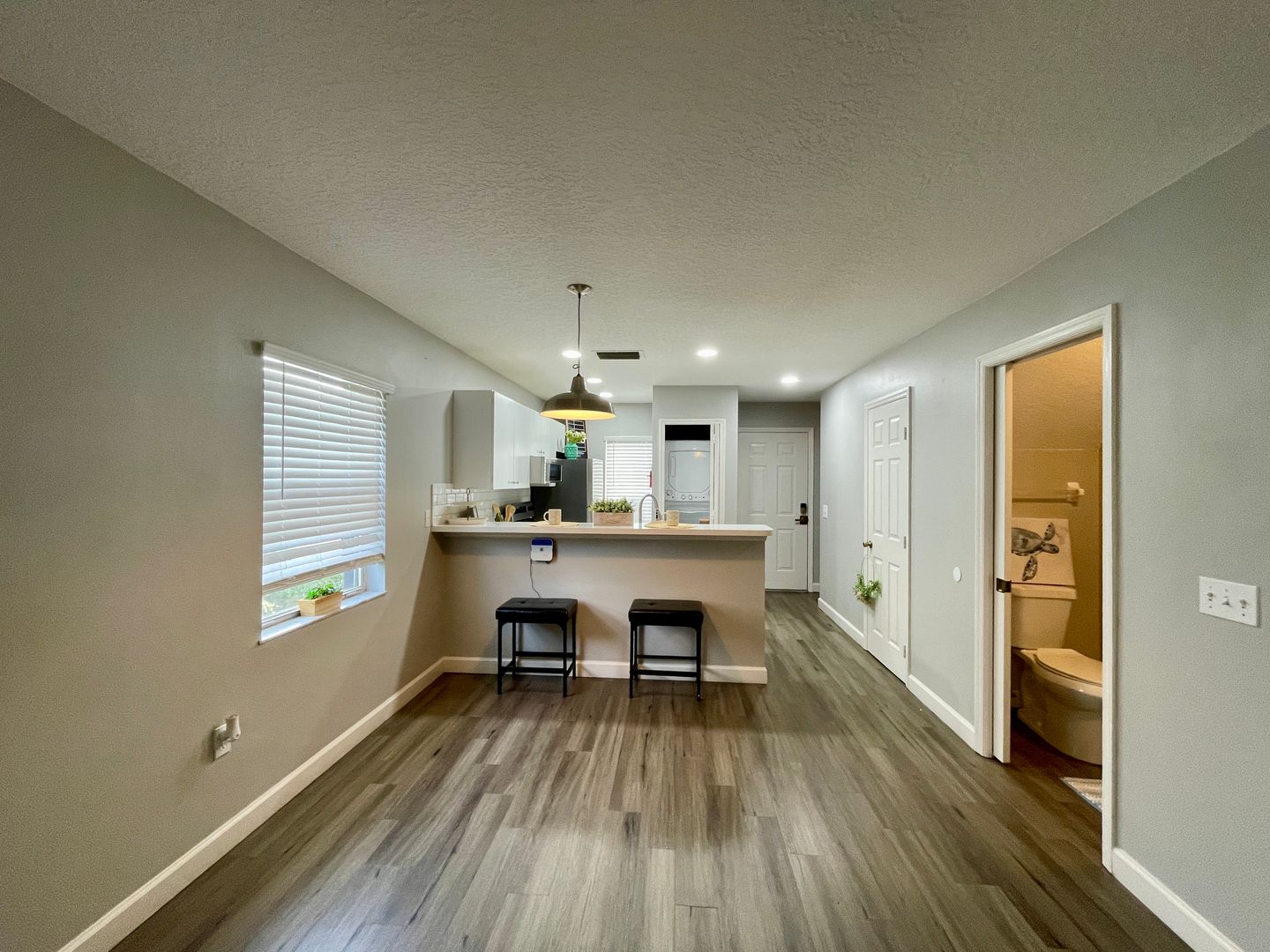 Lady Lake Apartment: 102 Sue Lane