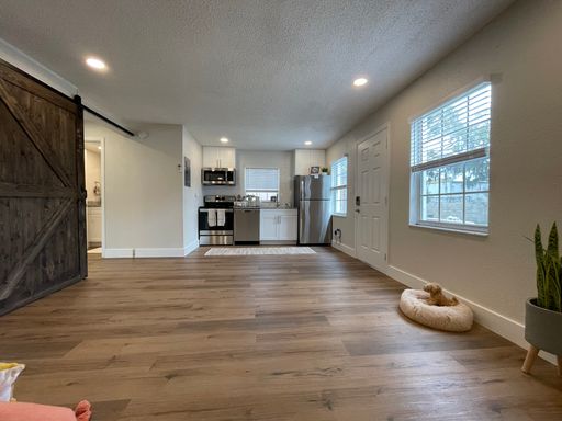 1-Bedroom Apartment Near Semoran Blvd with In-Home Laundry – photo 1