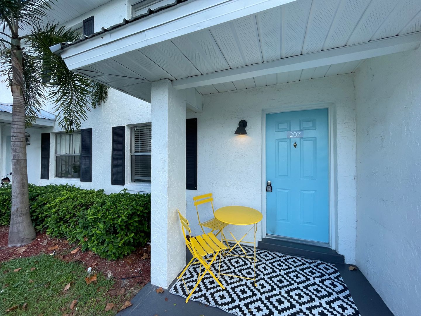 Mount Dora Apartment: 1515 Lincoln Ave