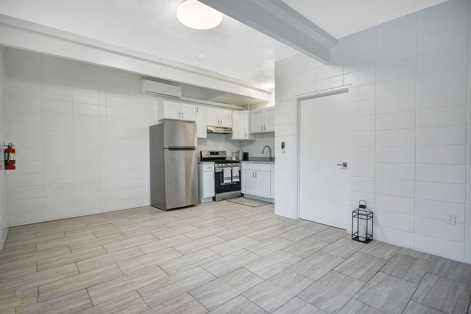 Leesburg Apartment: 815 Washington St