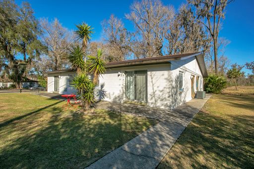 One Bedroom in Historic Ocala, Florida! – photo 1