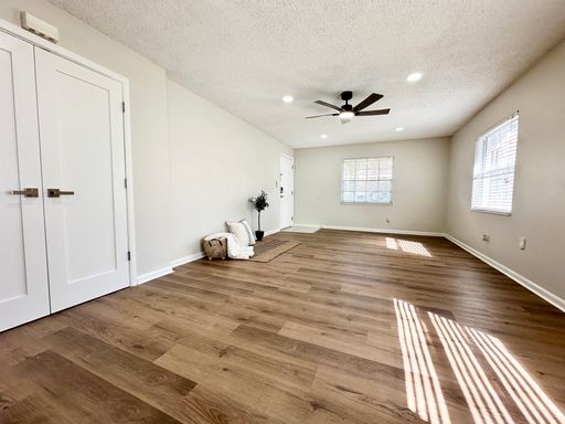 DON'T MISS OUT- Newly Renovated 1 Bedroom Delaney Park!! ONE MONTH FREE IF MOVED IN BY 9/4 – photo 1