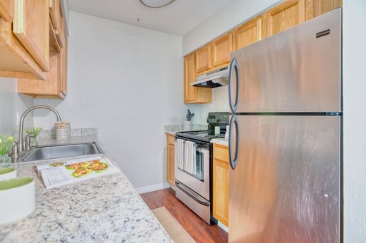 Stunning One Bedroom Apartment Home in Gainesville, FL! – photo 1