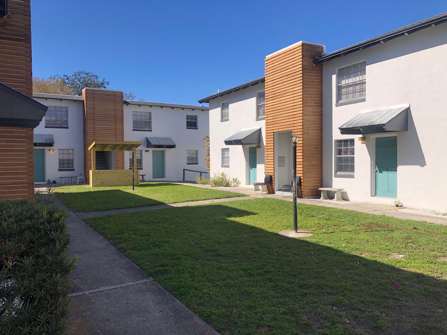 Leesburg Apartment: 1223 Pamela St