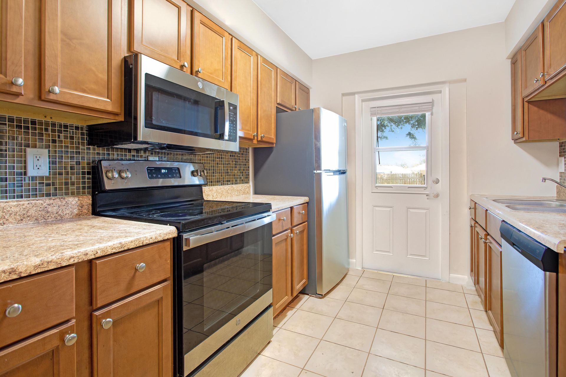 Plant City Apartment: 501 W. Ball St.