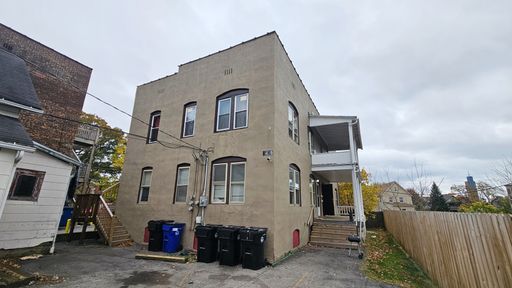 Enjoy the Porch at this 2 bed 1 bath – photo 1