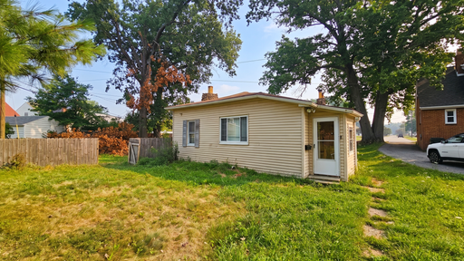 Updated 3‑Bedroom Home in Euclid — Tucked Away & Move‑In Ready! – photo 1