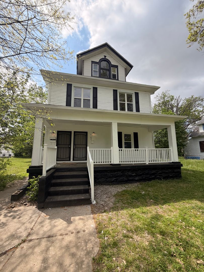 Louisville Apartment: 4140 W Broadway