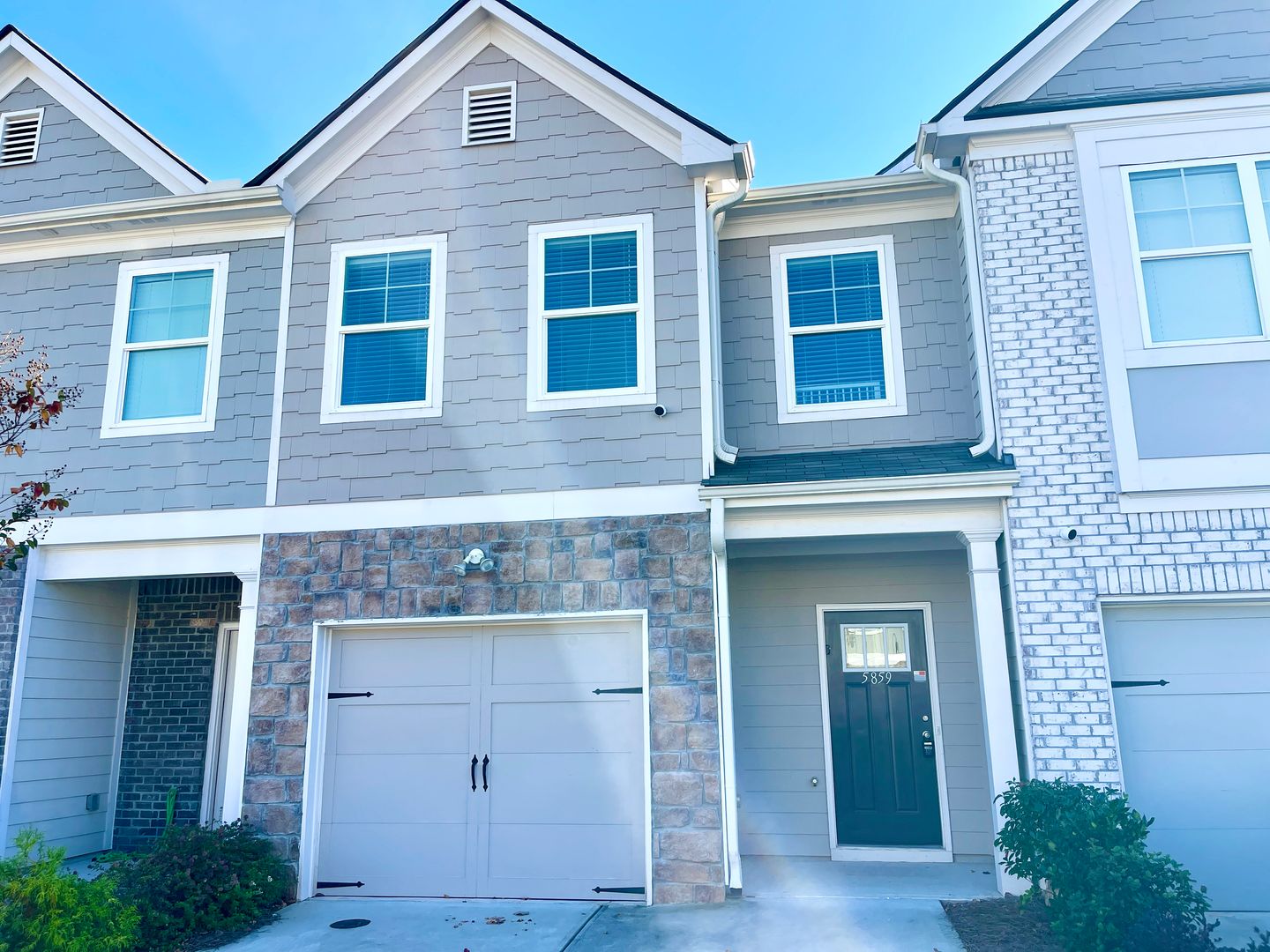 Lithonia House: 5859 Greystone Dr.