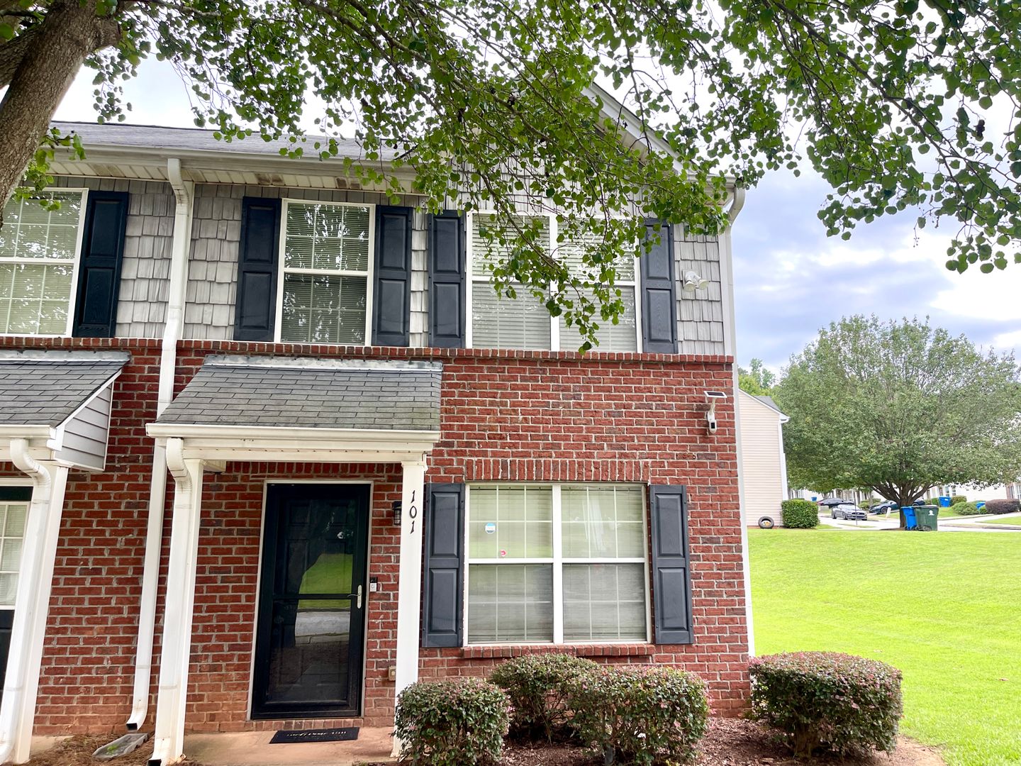 Atlanta House: 101 Prattling Ct