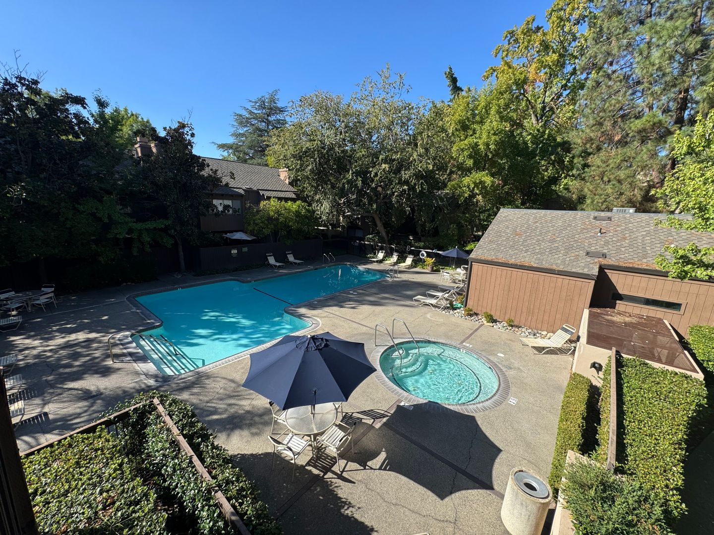 SACRAMENTO Condo: 644 WOODSIDE SIERRA #2