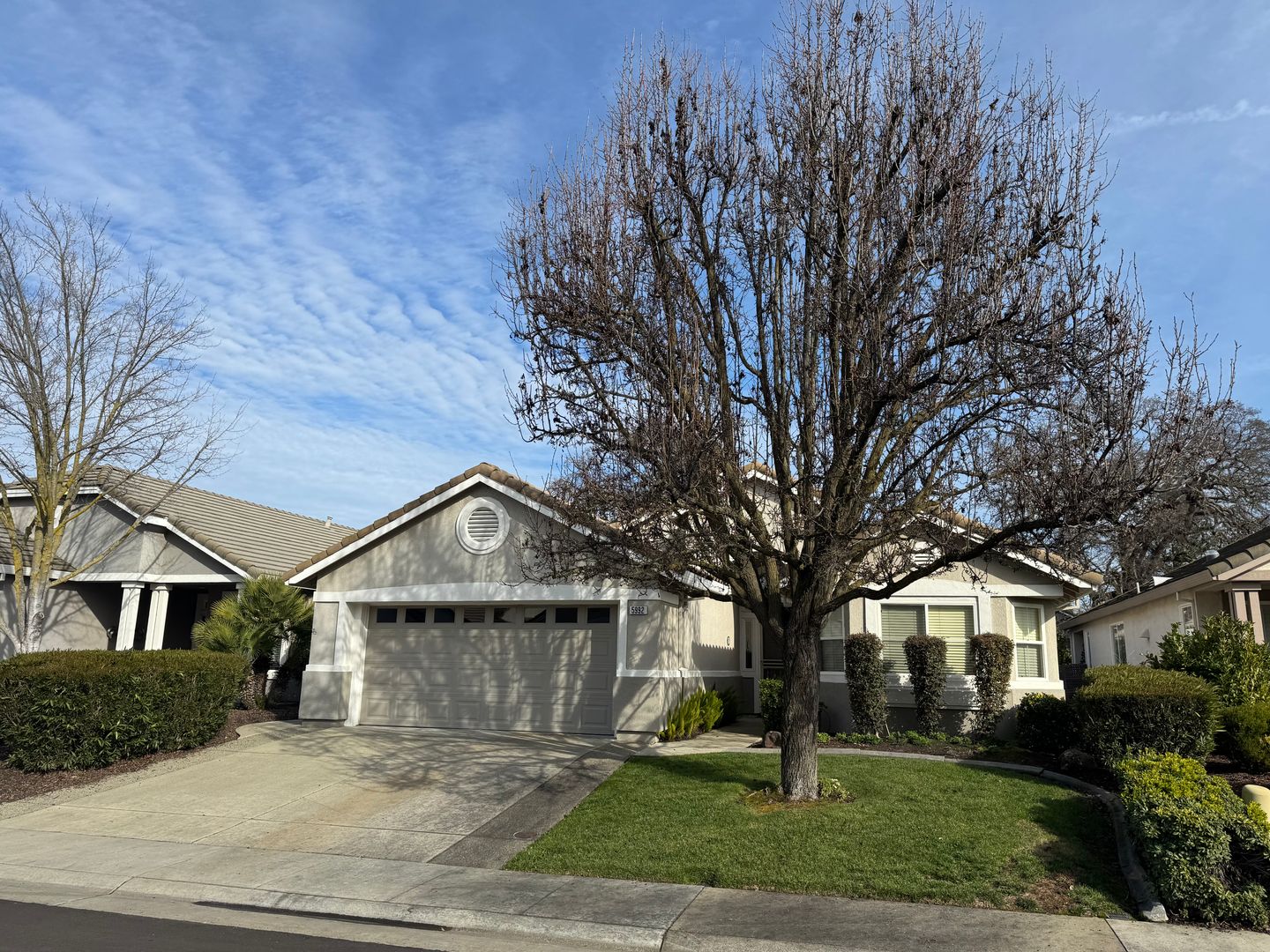 ROSEVILLE House: 5992 WHISPER LODGE WAY