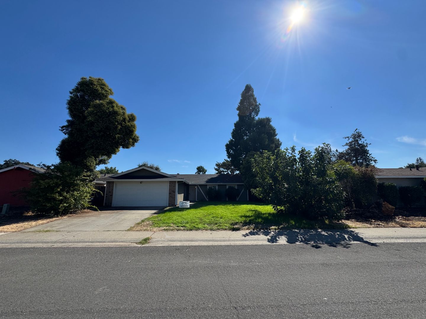 SACRAMENTO House: 9044 CALDERA WAY