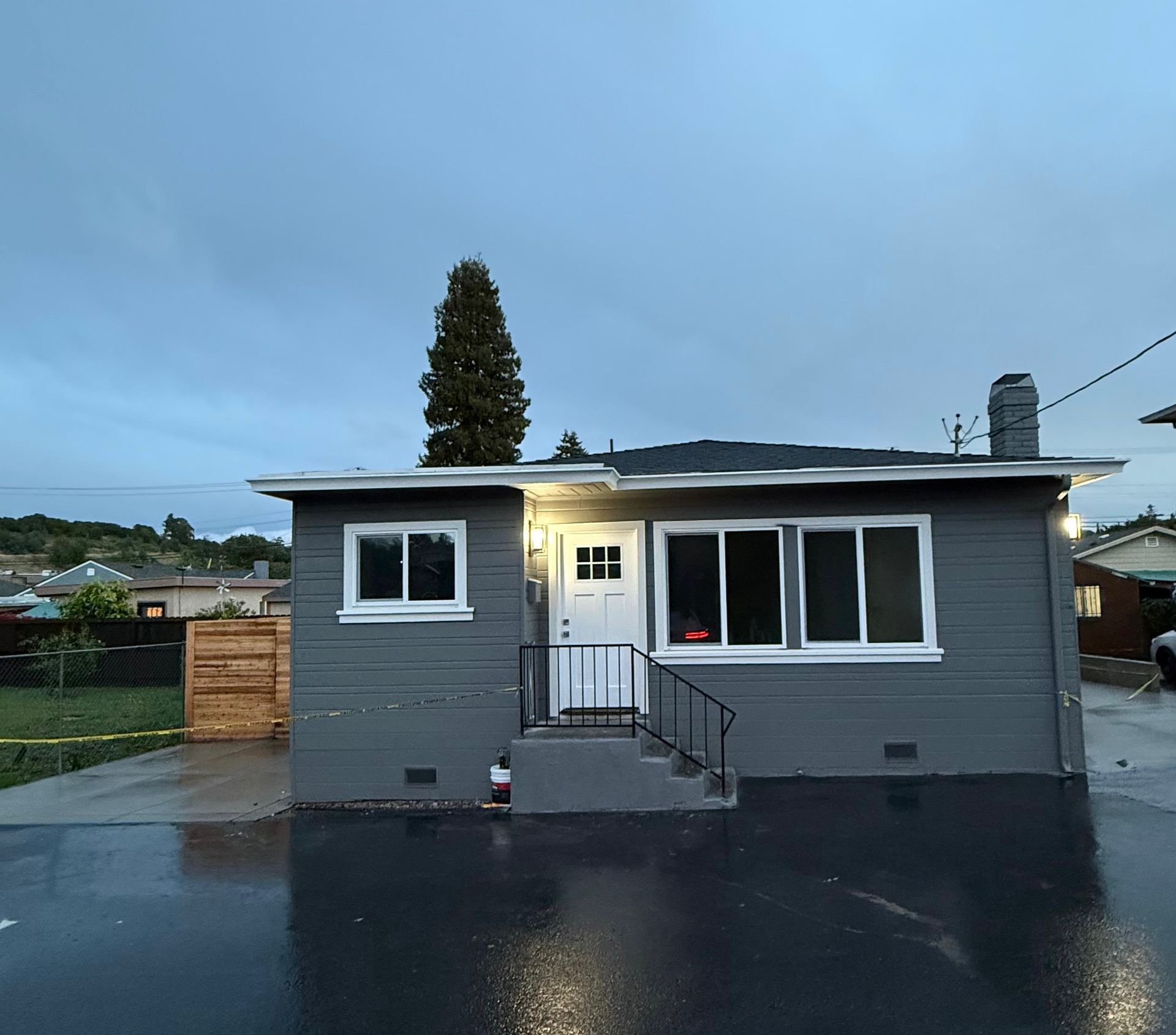 Hayward Apartment: 21462 - 21484 Ocean View Dr. - 21472 Ocean View Dr.